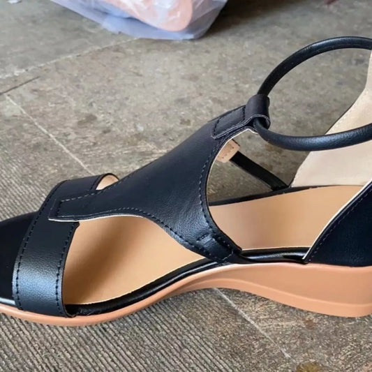 Frances sandaler med kilklack