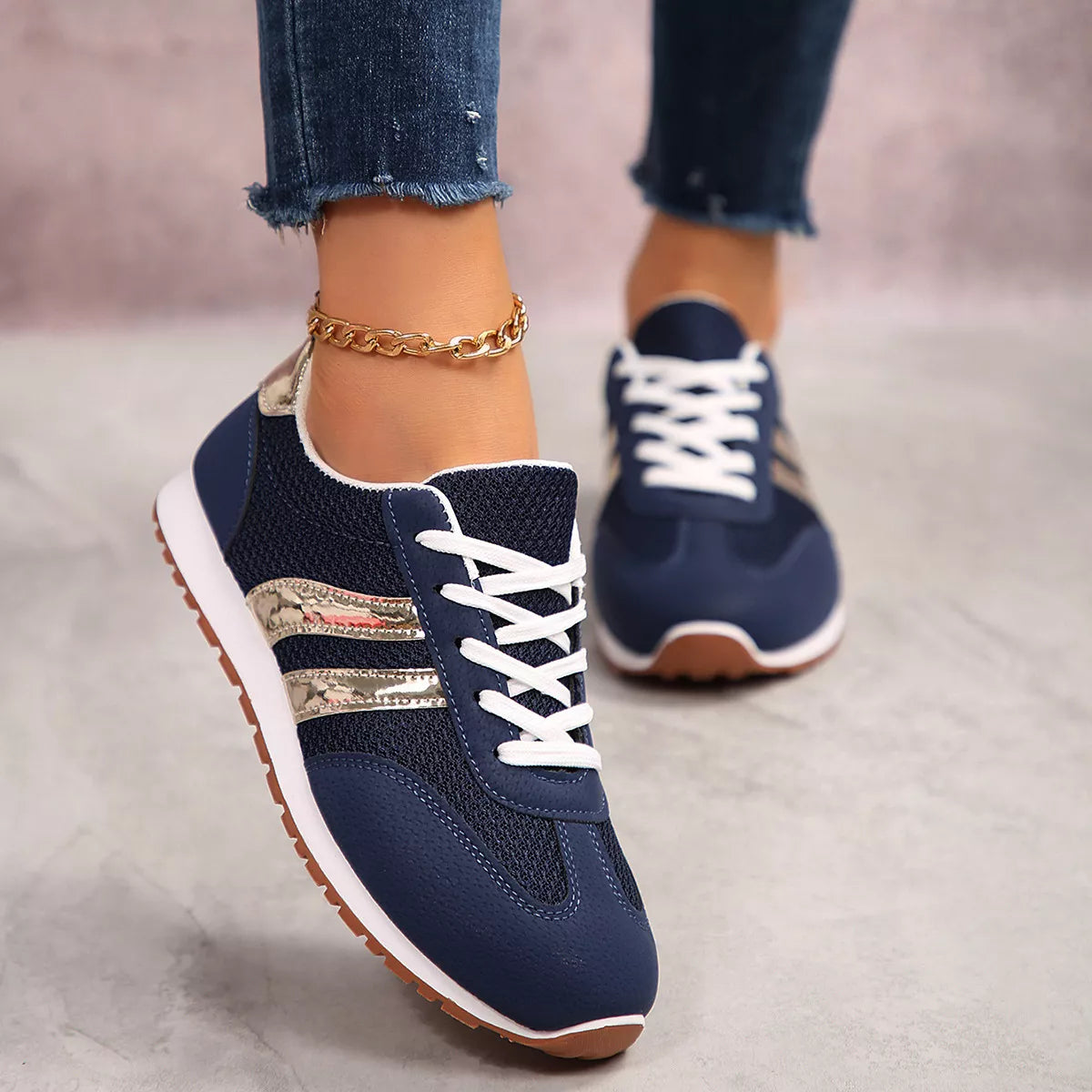Jella platta sneakers