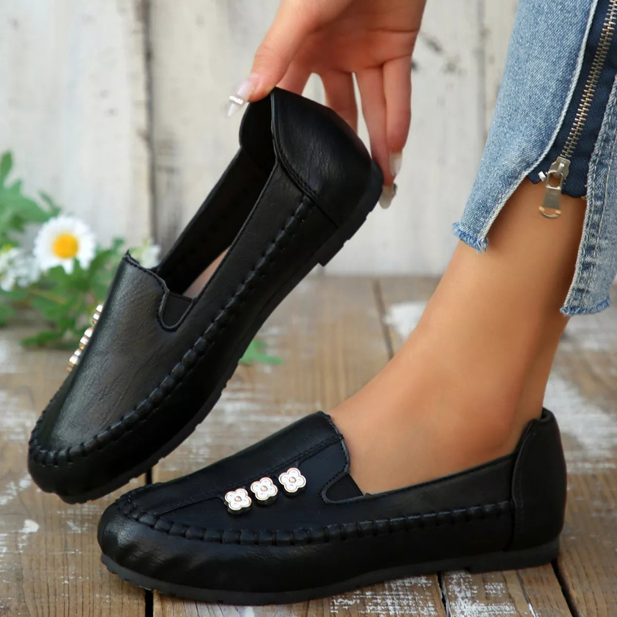 Gesa slip-ons i läderlook