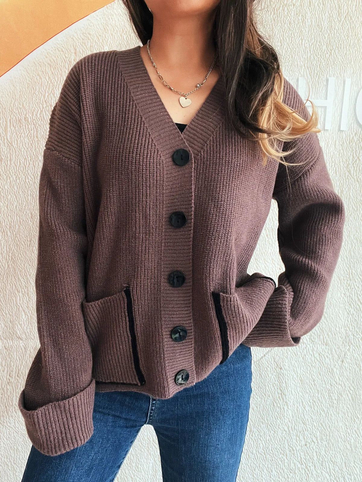 Lisette v-ringad cardigan, brun