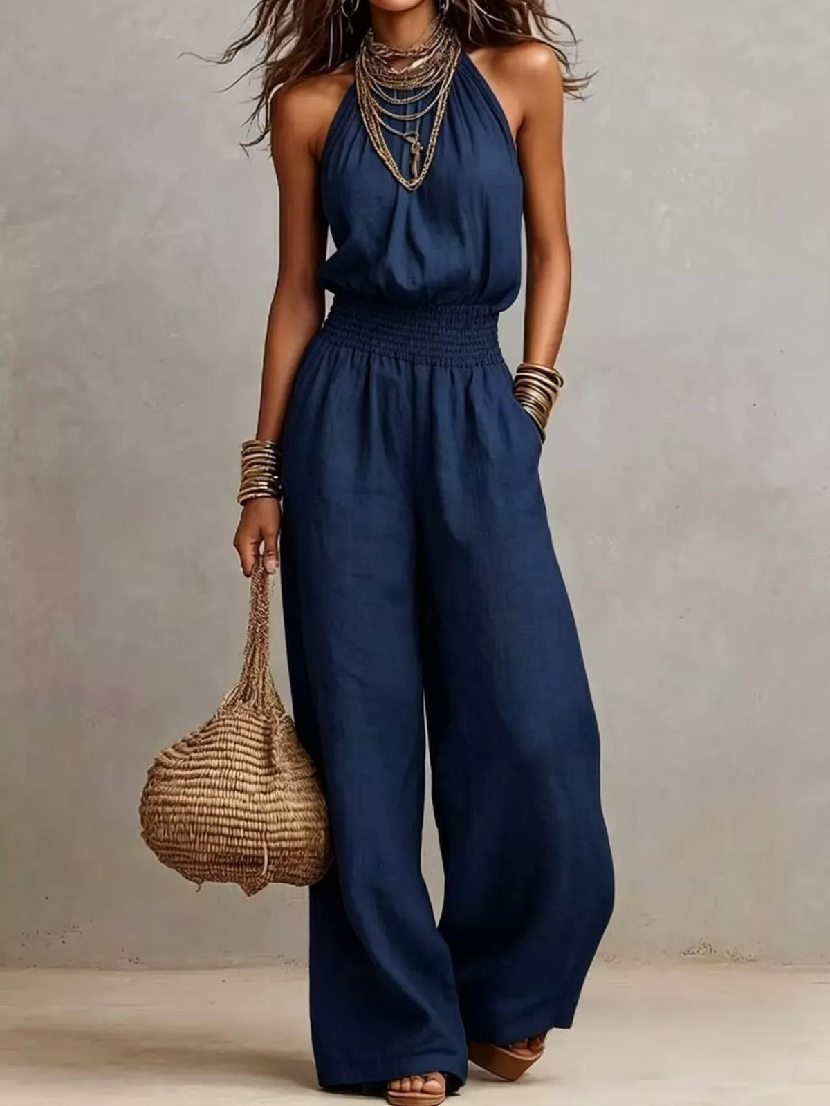 Gwyneth jumpsuit med halterneck, marinblå