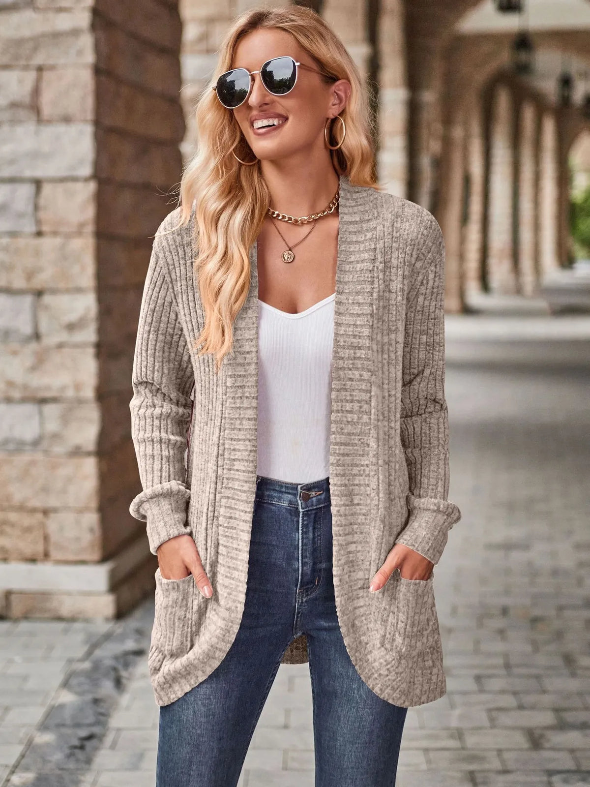 Cassie ribbstickad cardigan