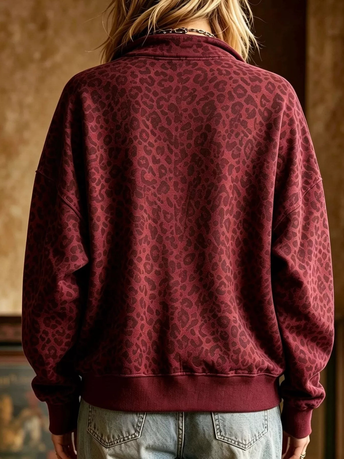Arnhild leopardmönstrad sweatshirt