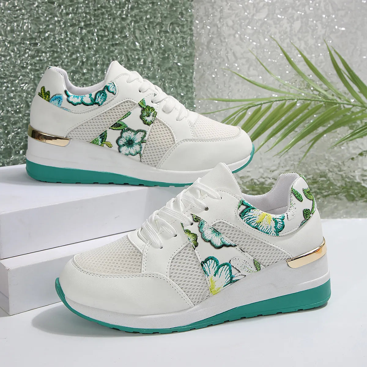 Melody sneakers med kilklack