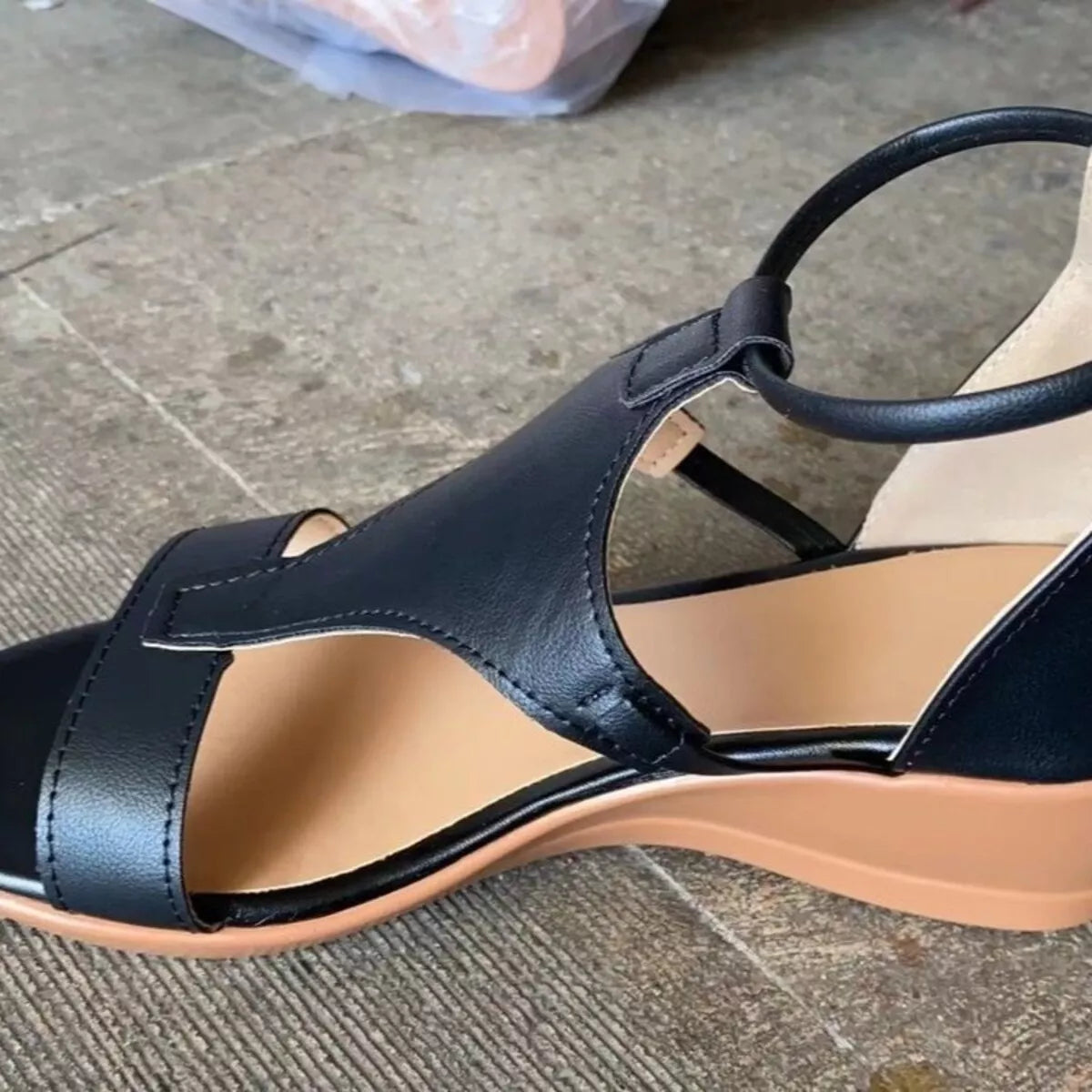 Frances sandaler med kilklack