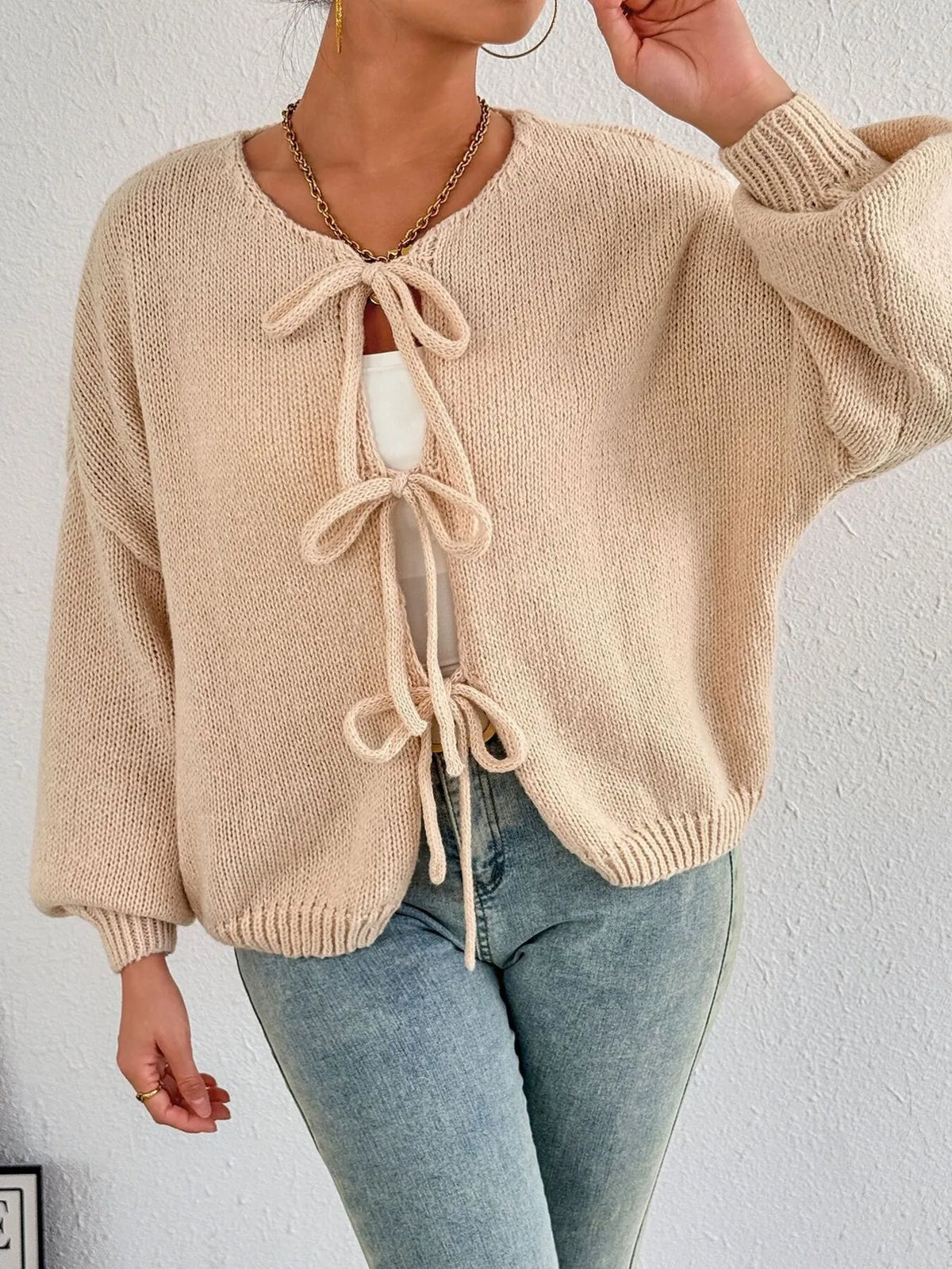 Kinga cardigan med rosett