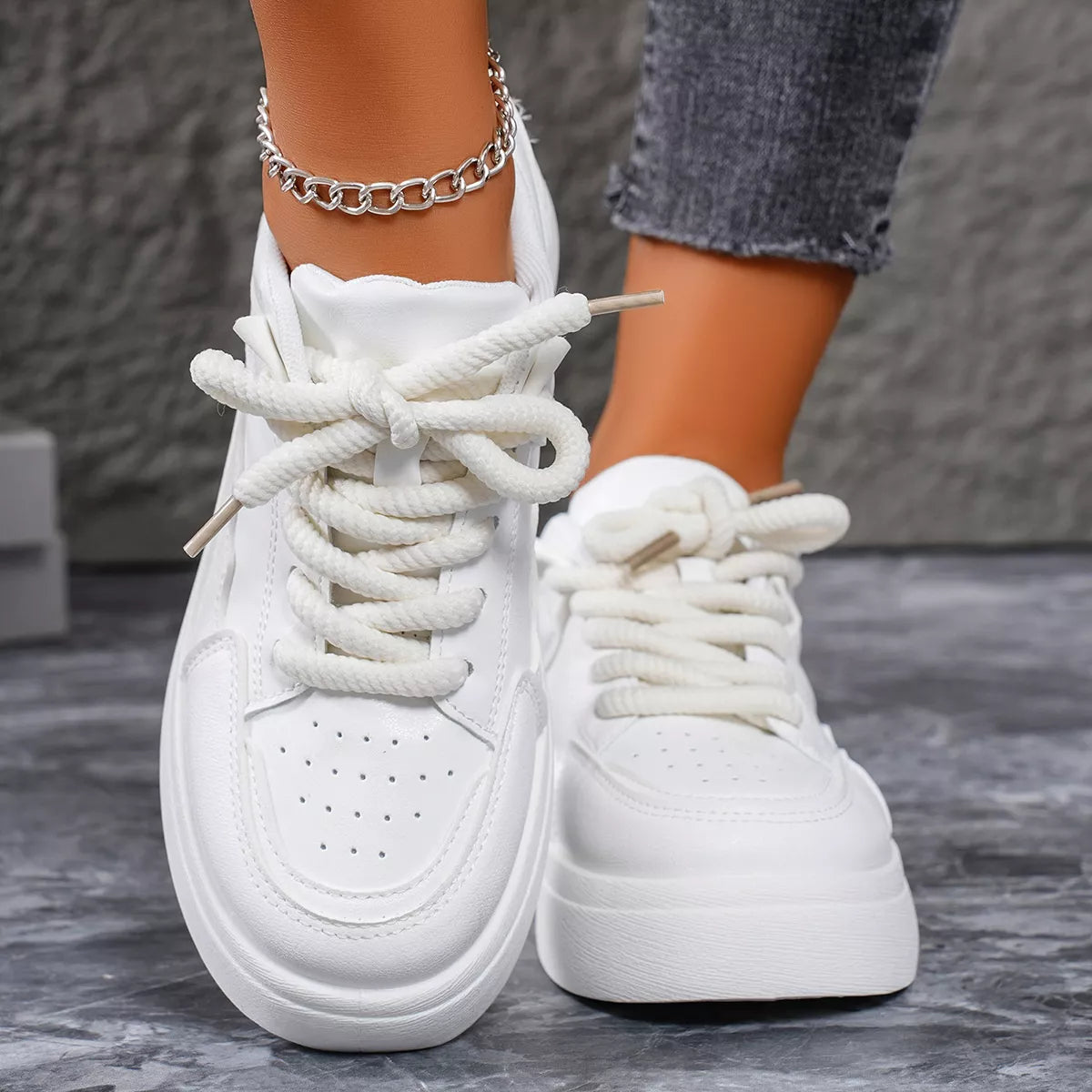 Rafaela sneakers i läderlook