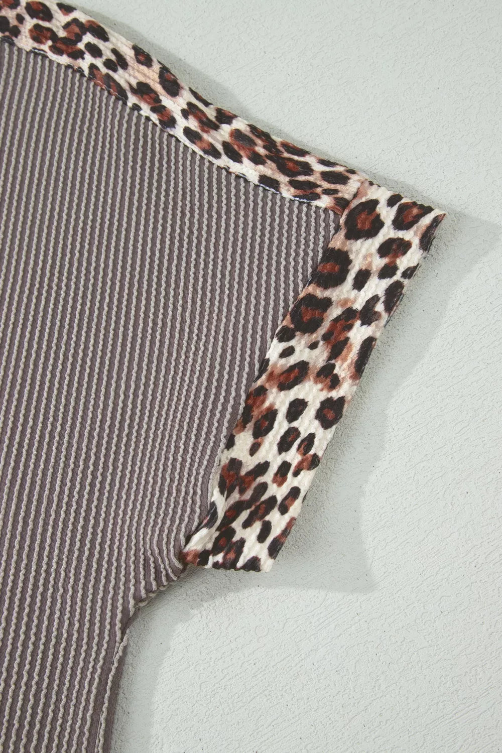 Nika set med leopardkanter