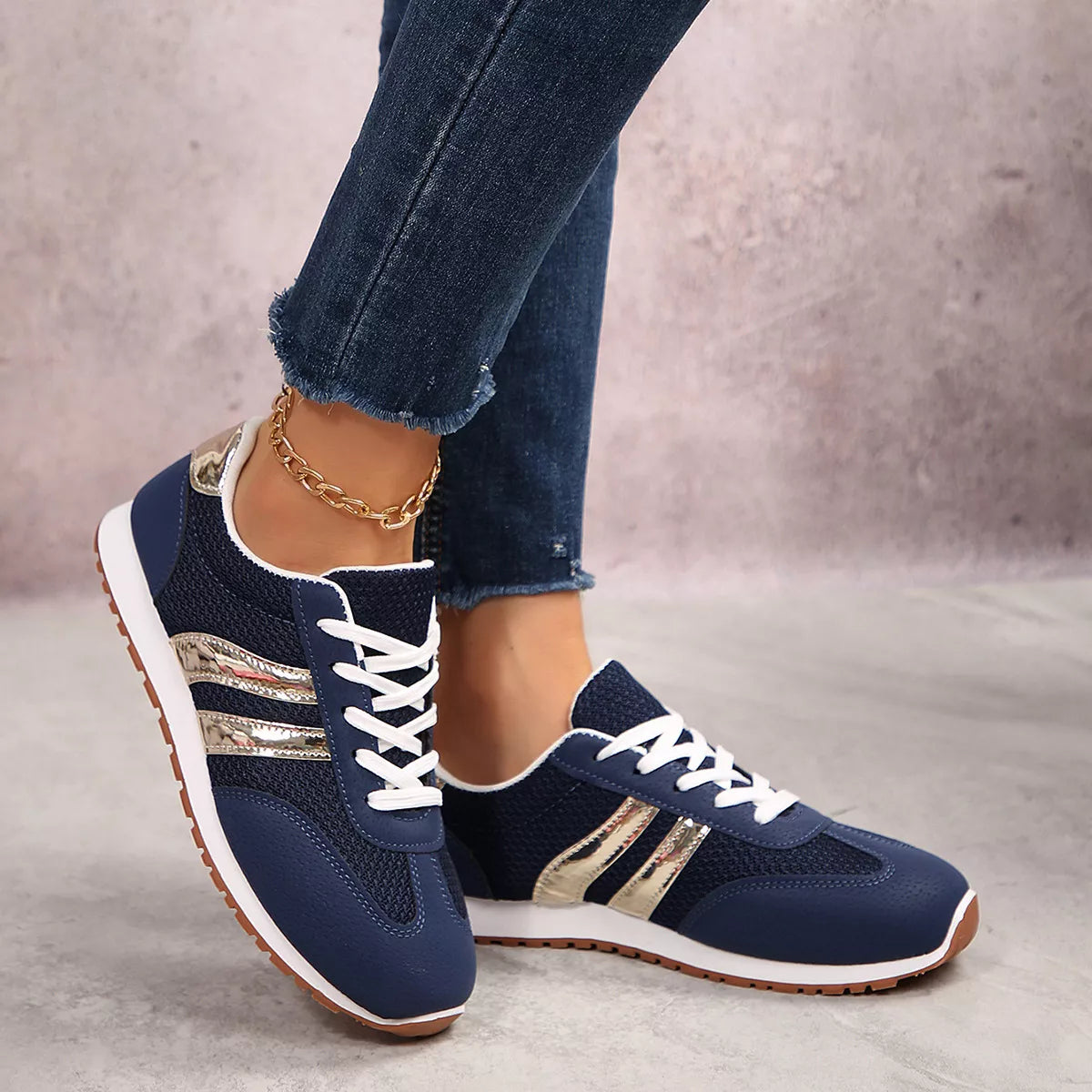 Jella platta sneakers