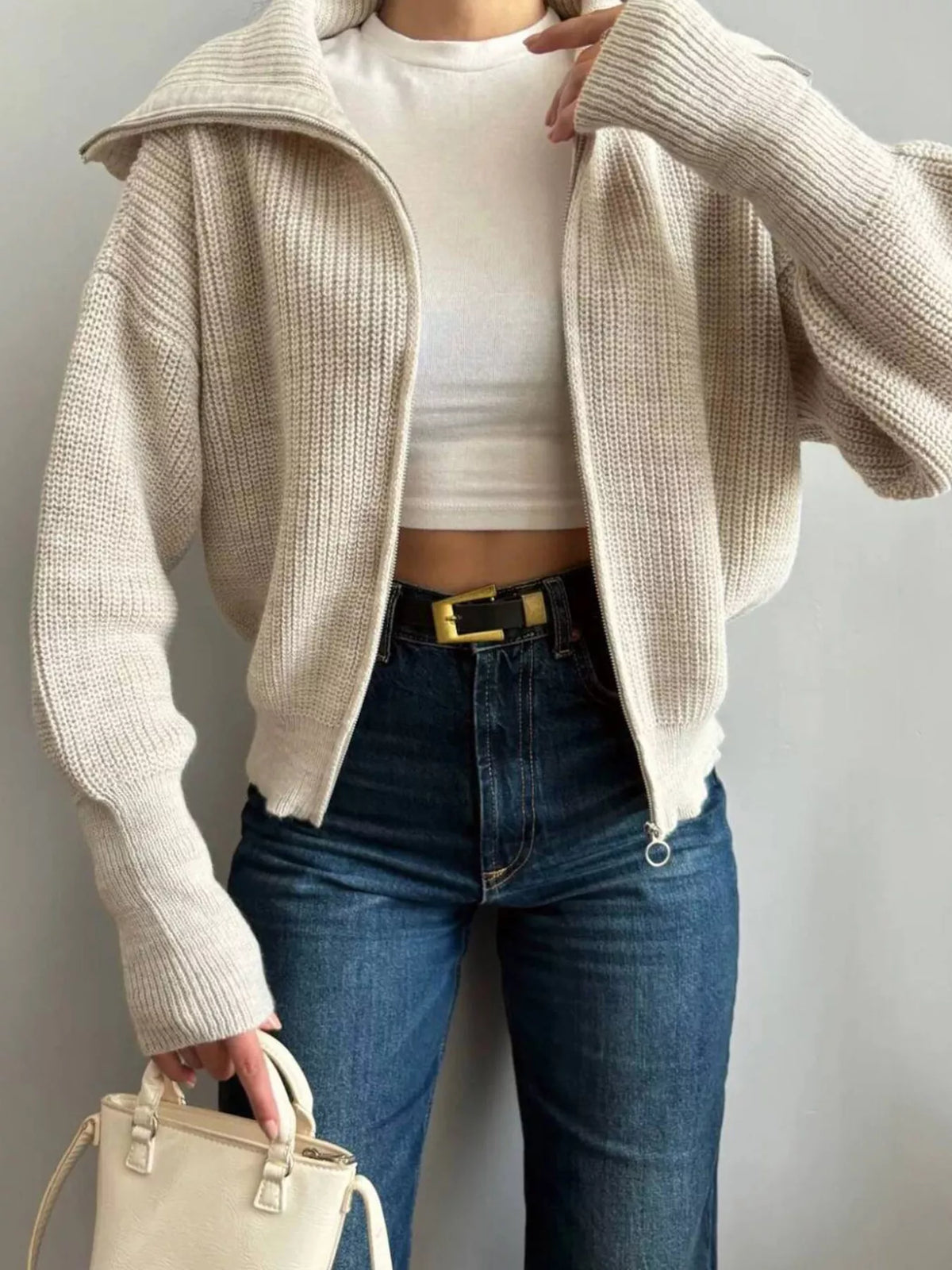 Oda ribbstickad cardigan
