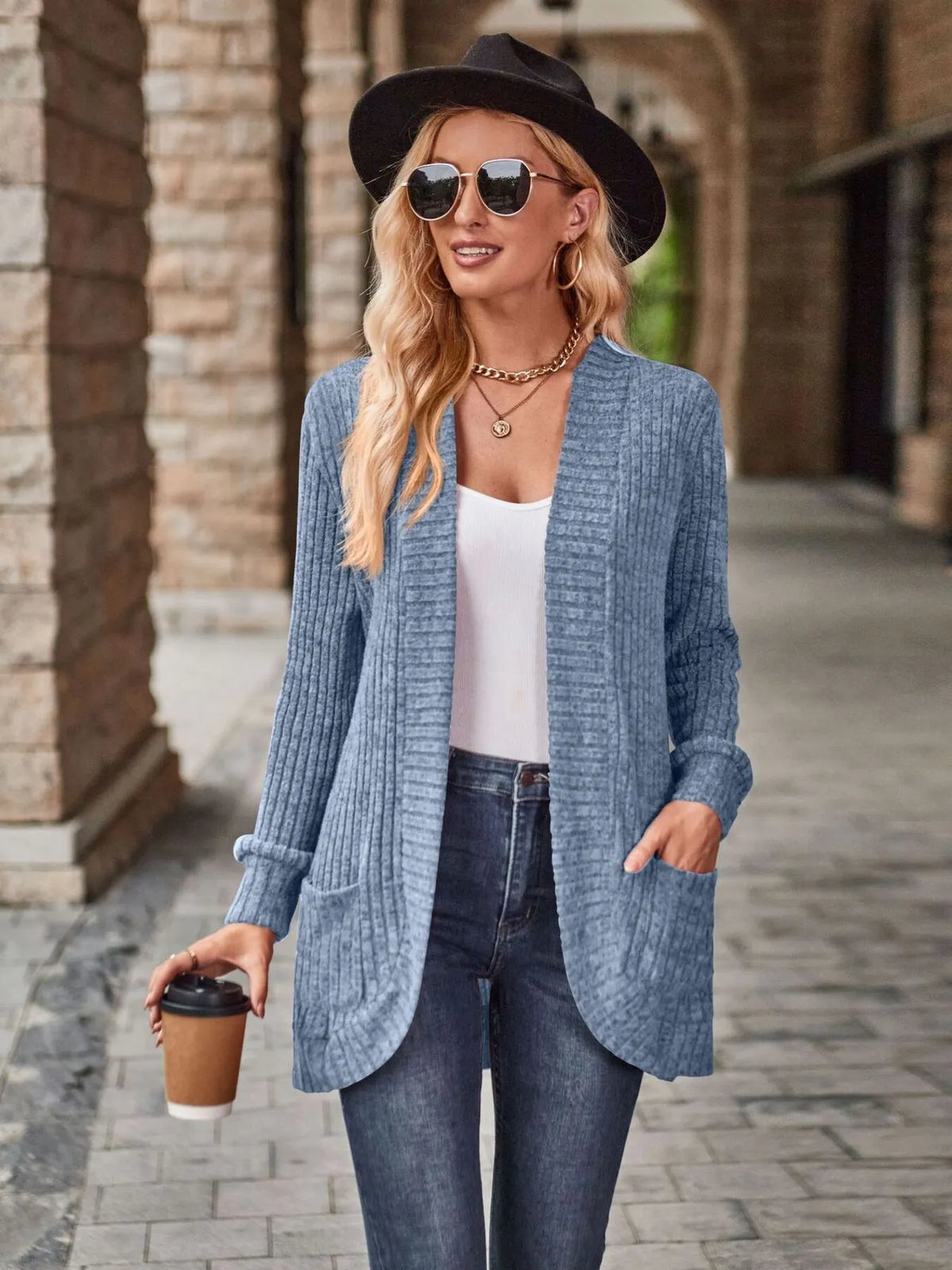 Cassie ribbstickad cardigan