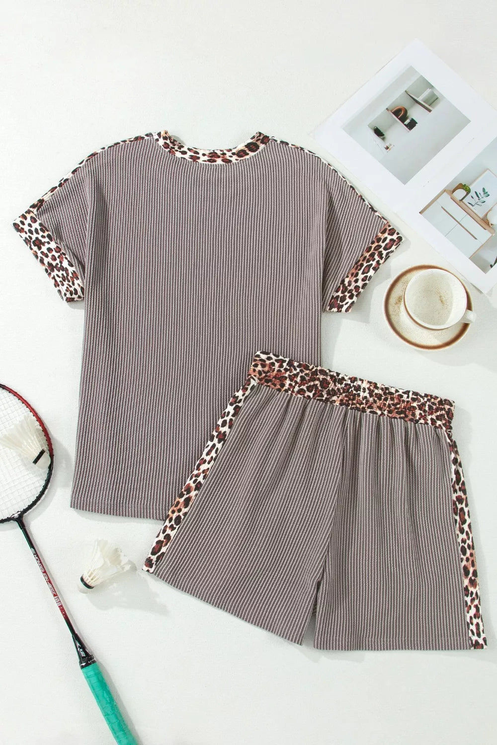 Nika set med leopardkanter