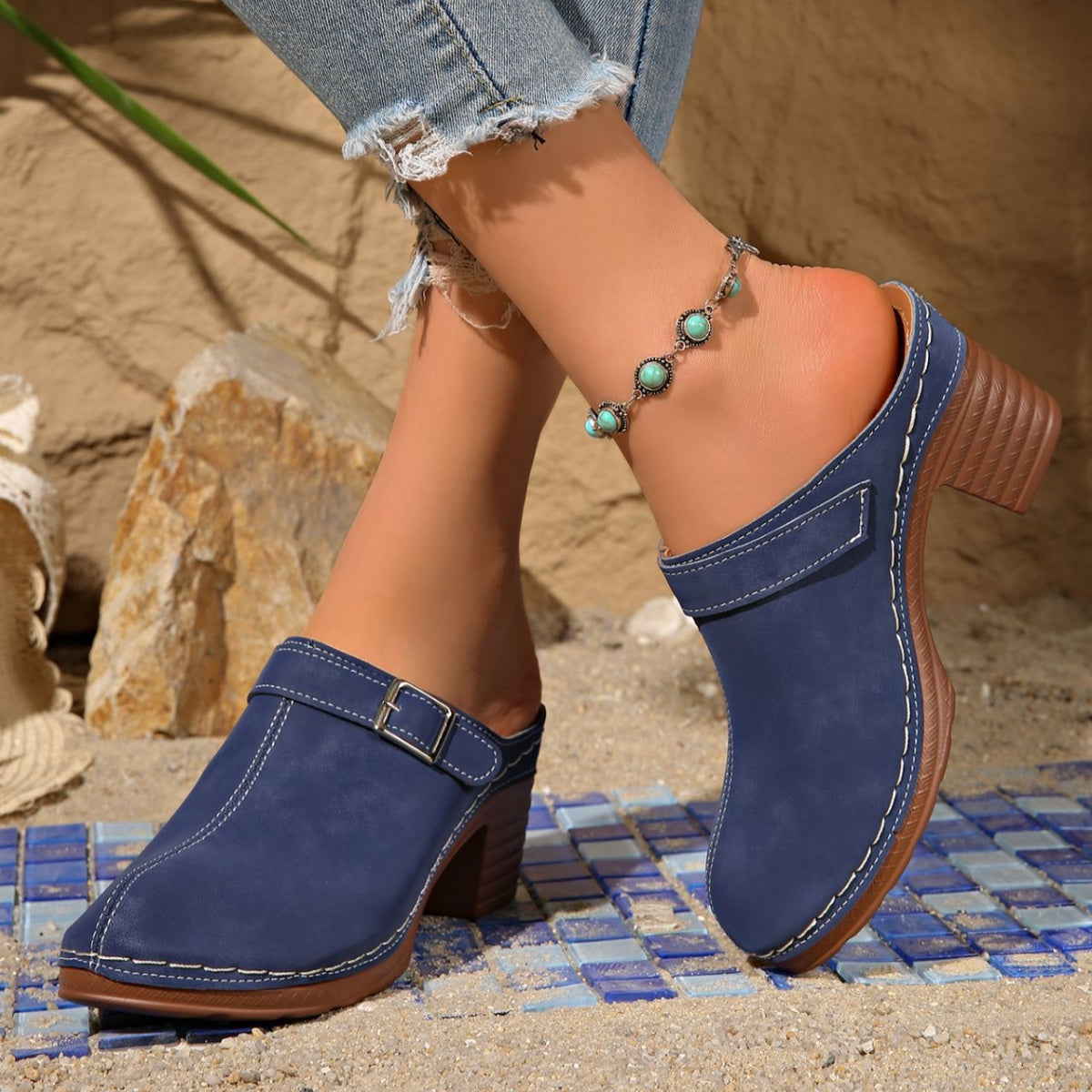 Kirsi slip-ons i läderlook, blå