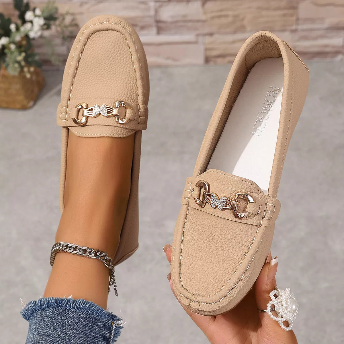 Michelle slip-ons i läderlook