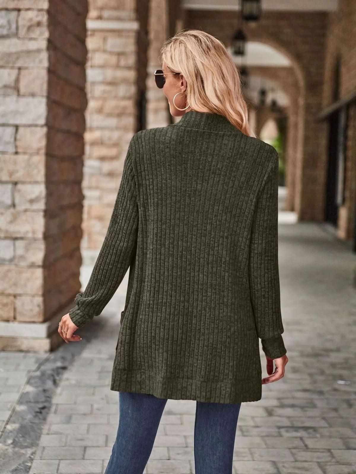 Cassie ribbstickad cardigan
