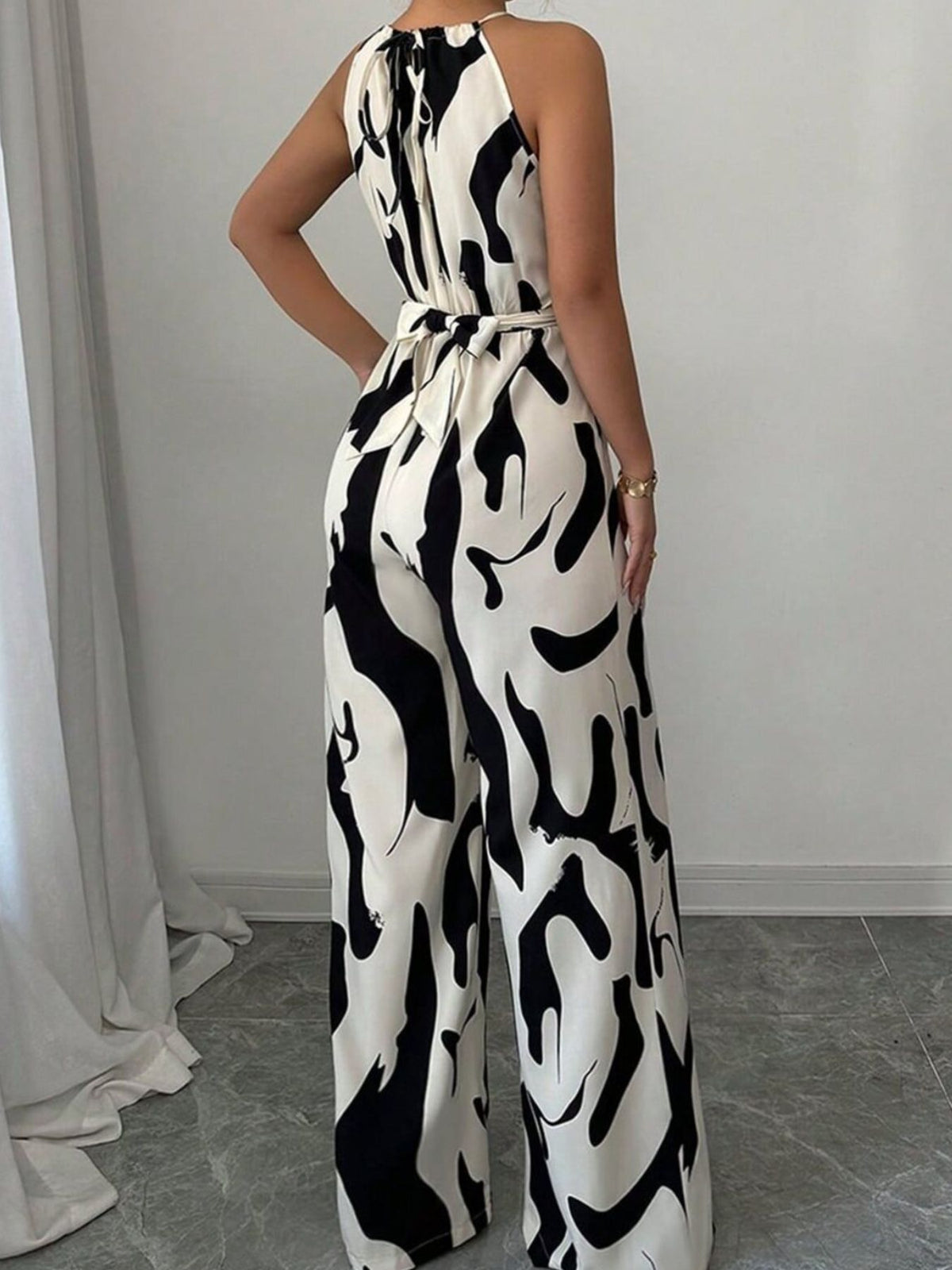 Damaris jumpsuit med abstrakt tryck