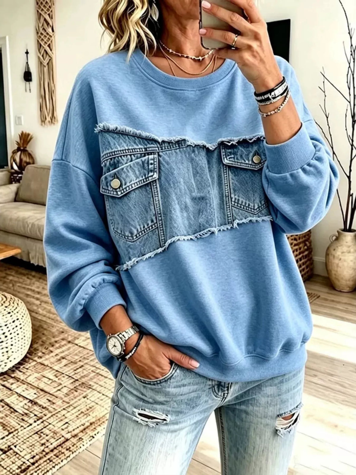 Engla sweatshirt i denimpatchwork, ljusblå