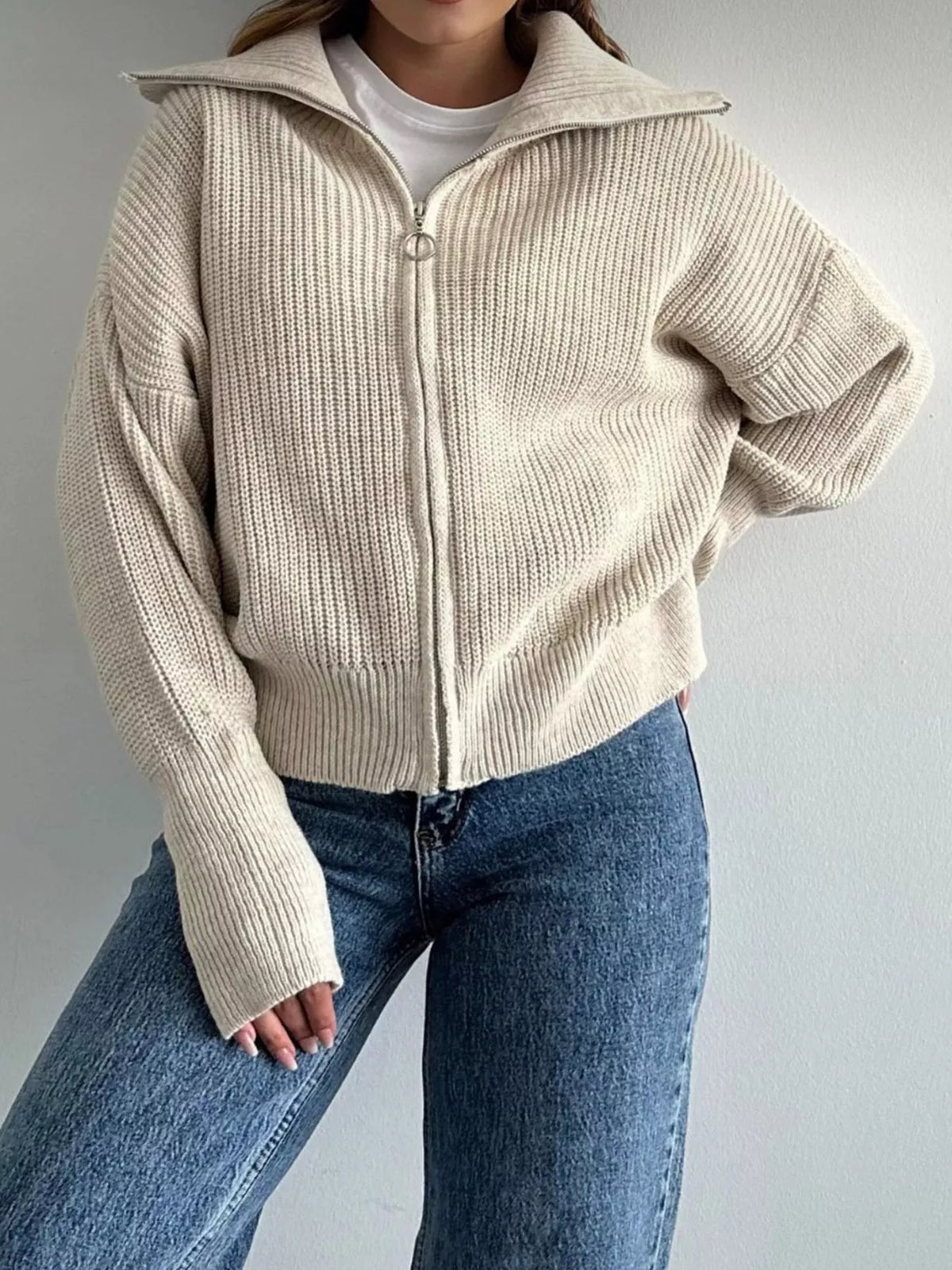Oda ribbstickad cardigan, ljusbrun
