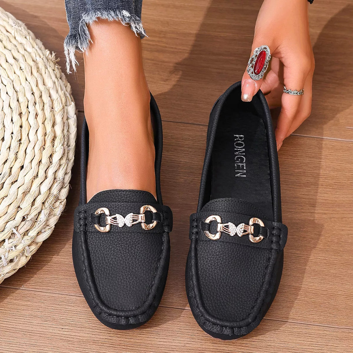 Michelle slip-ons i läderlook