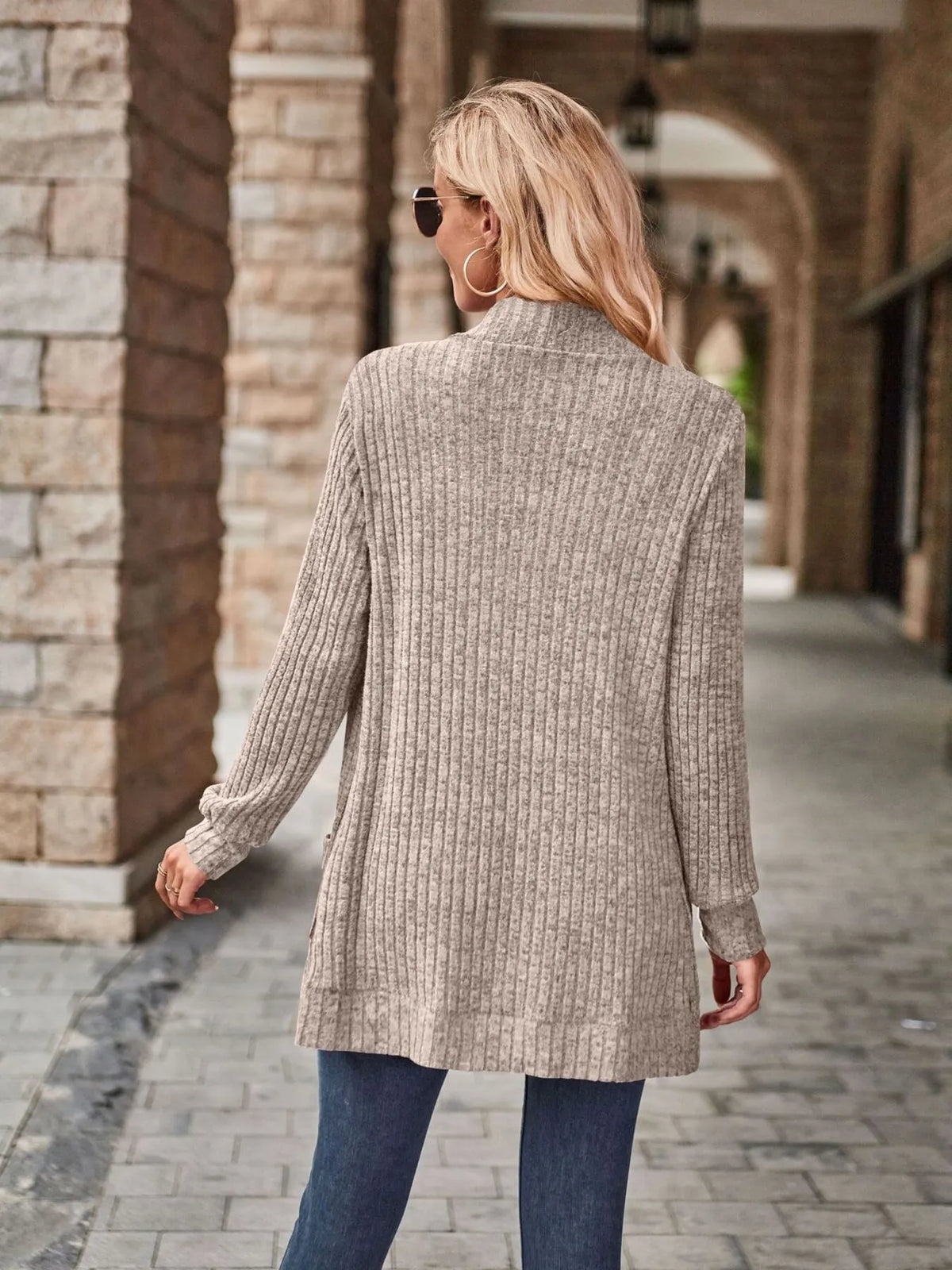 Cassie ribbstickad cardigan