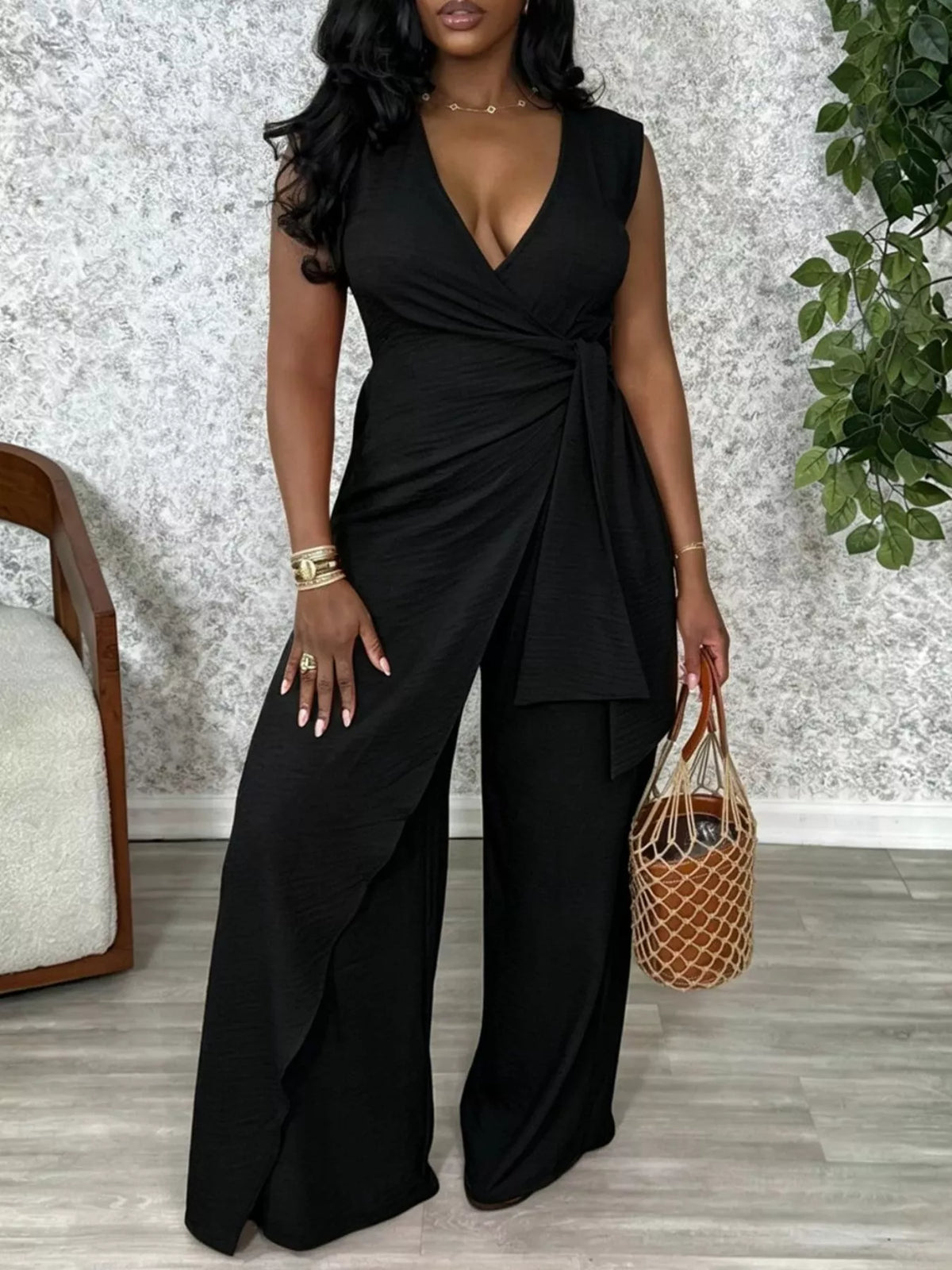 Anke omlottskuren jumpsuit, svart