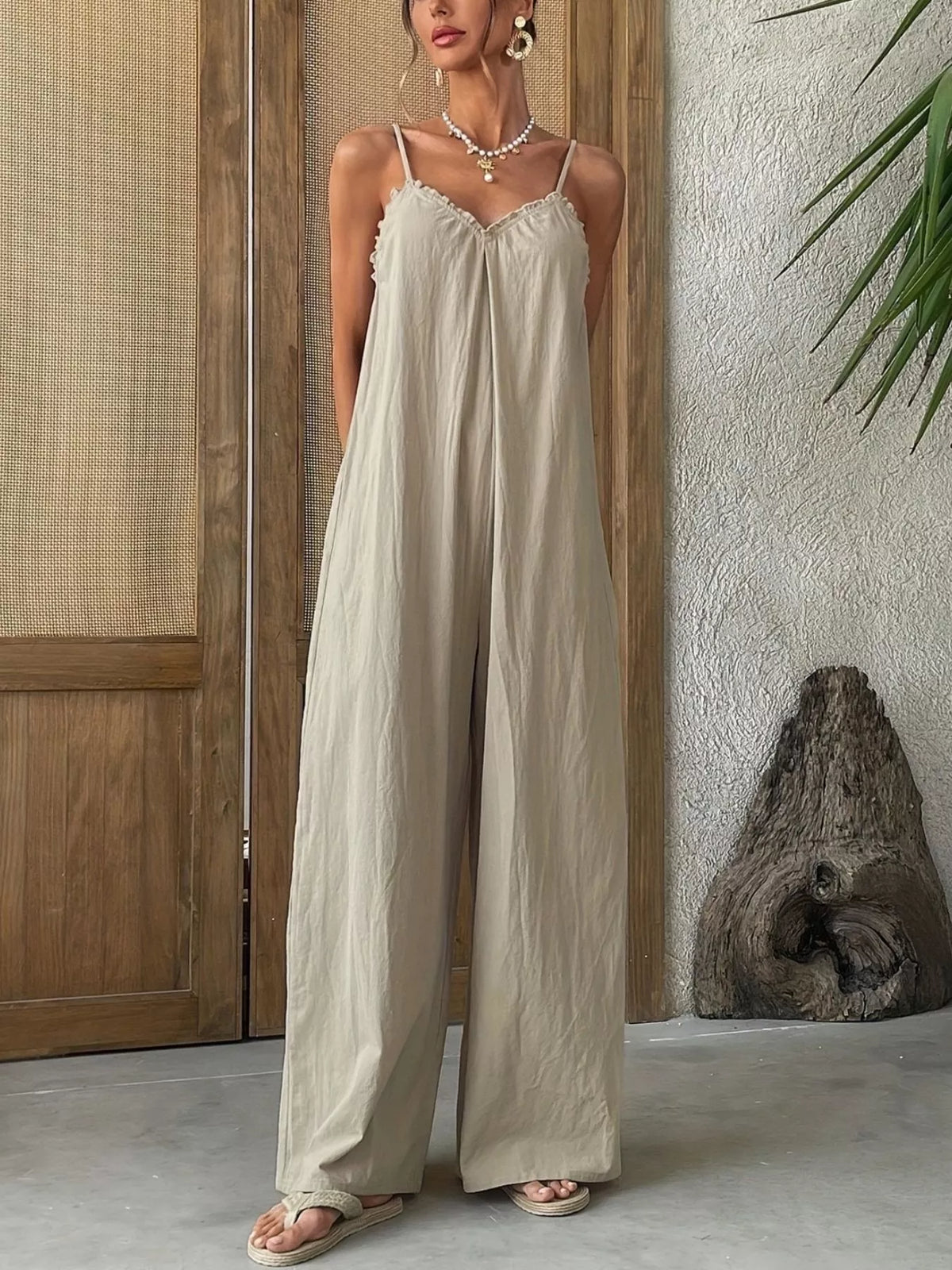 Cora jumpsuit med volanger, khaki