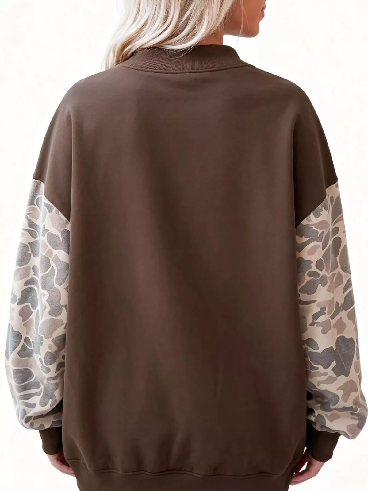 Arvida kamouflagemönstrad sweatshirt