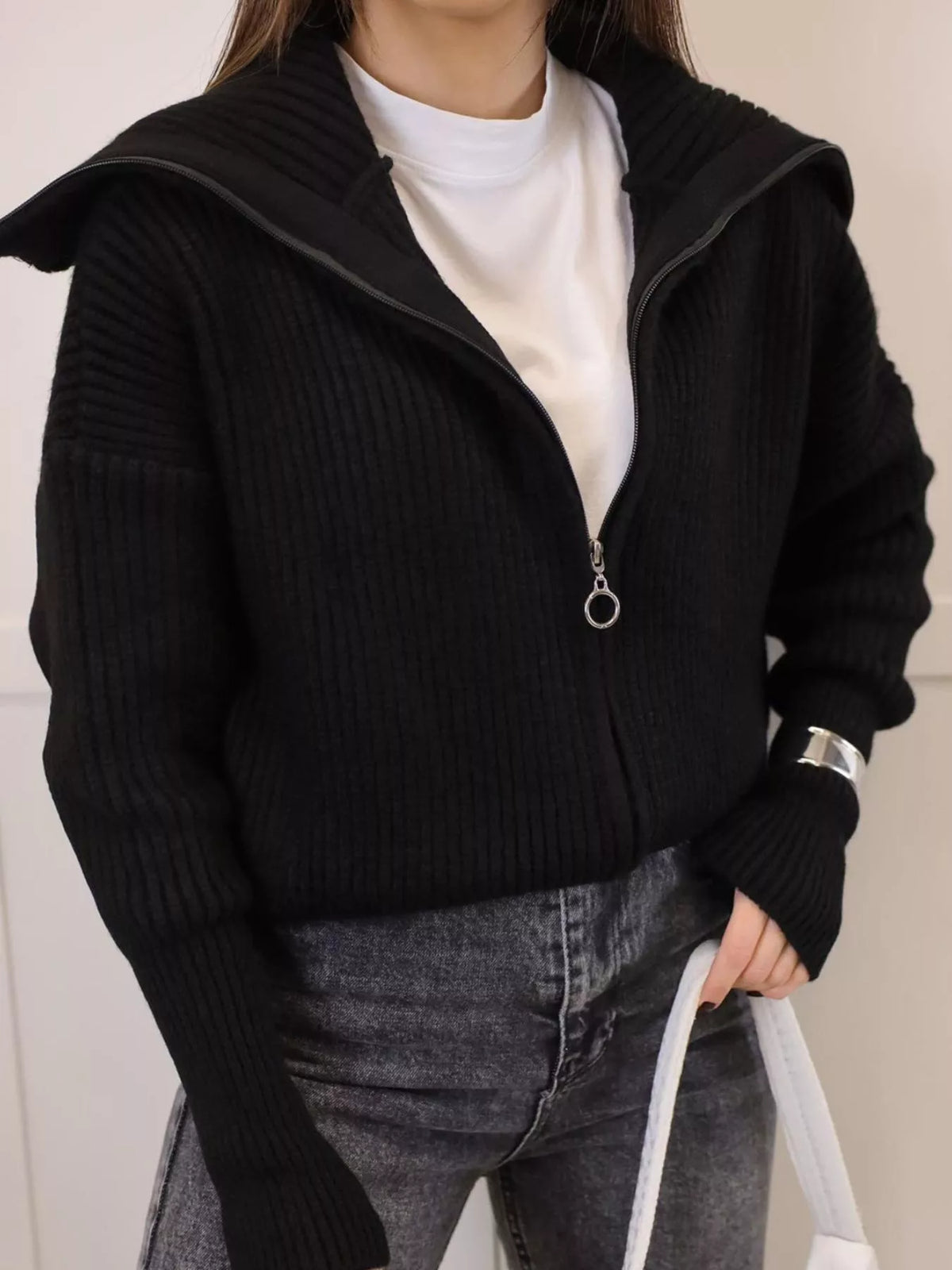 Oda ribbstickad cardigan