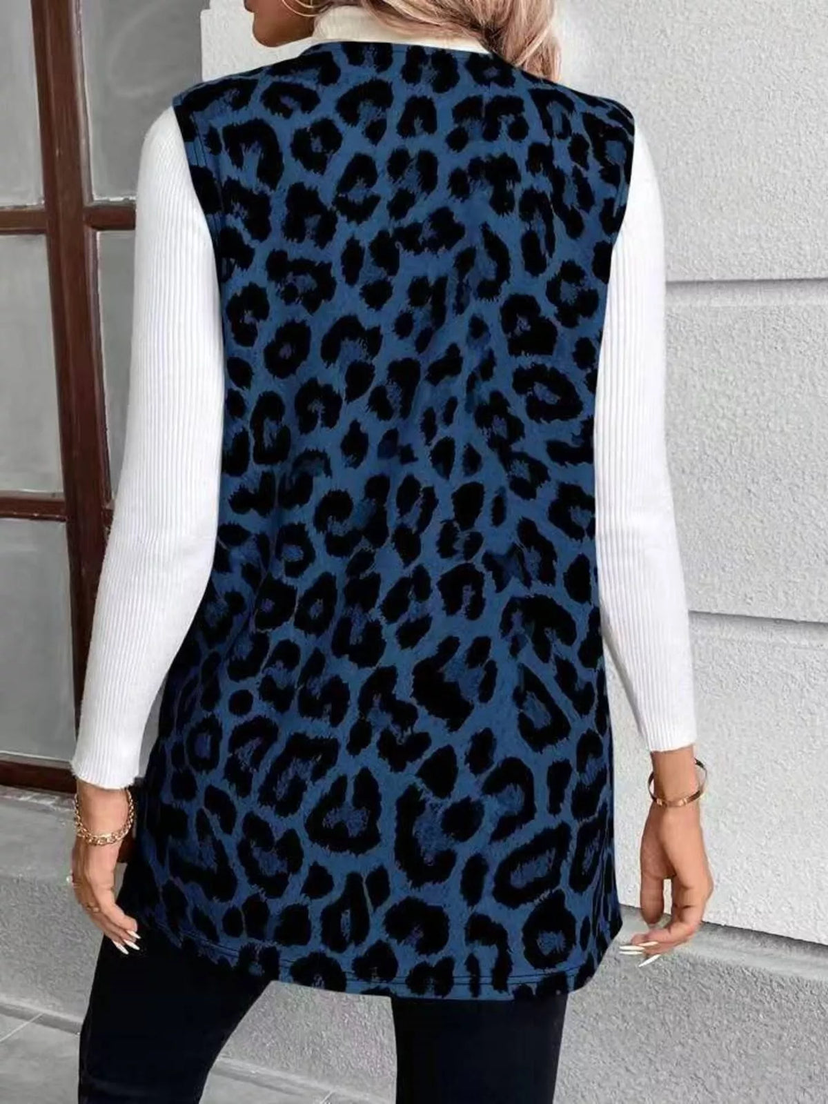 Theodora leopardmönstrad väst