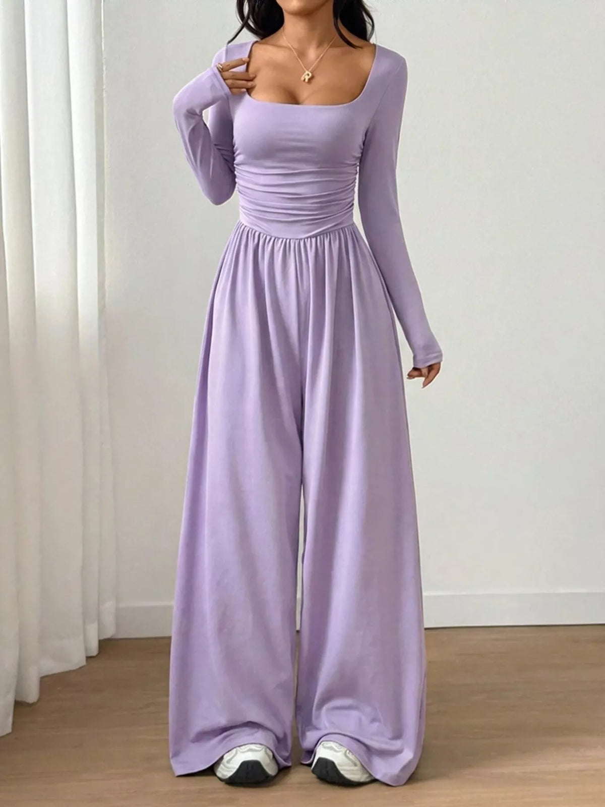 Jelena jumpsuit med fyrkantig ringning, ljuslila