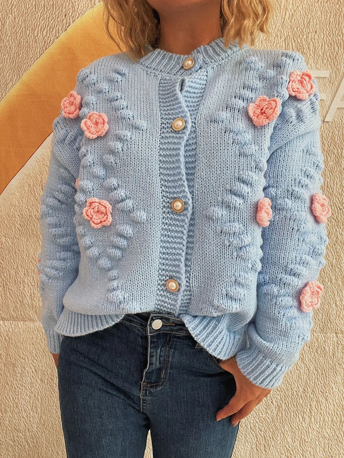 Ina cardigan med blomdetaljer