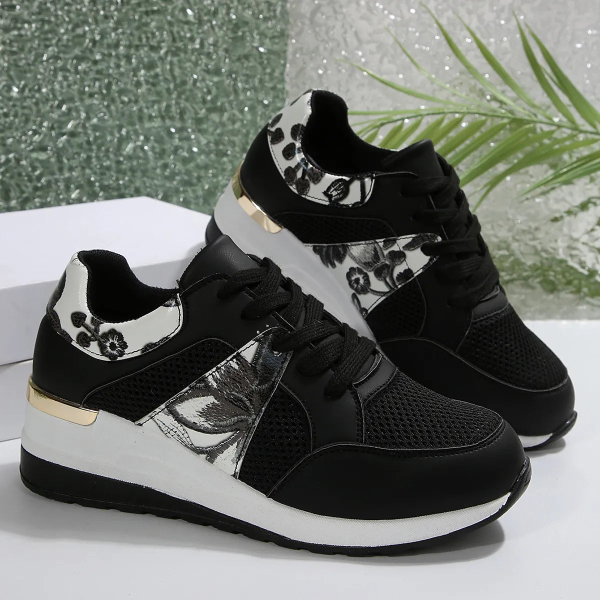 Melody sneakers med kilklack