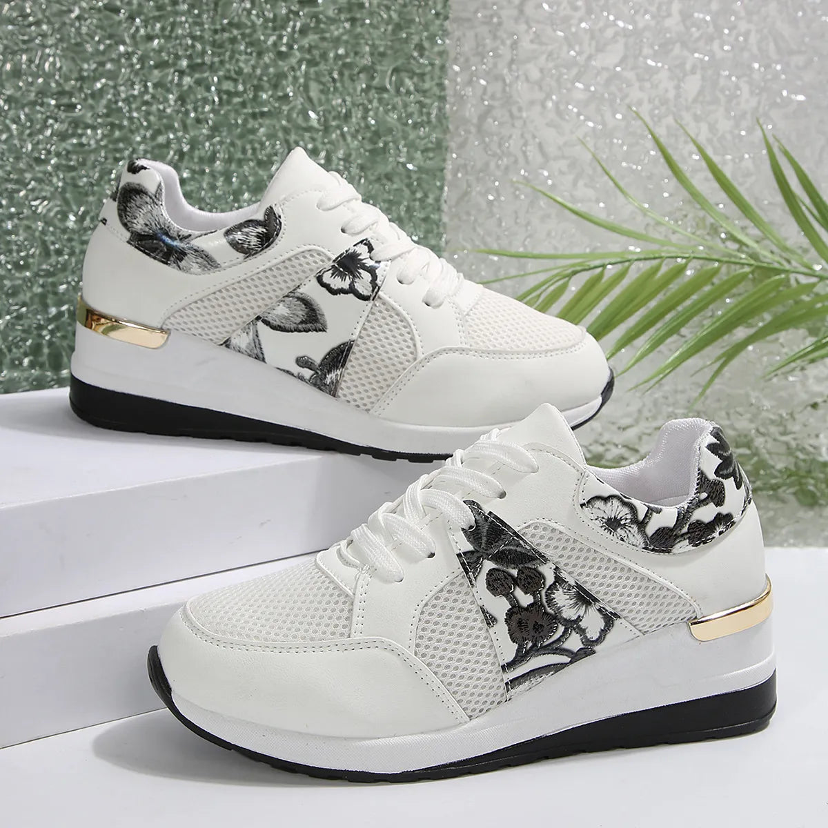 Melody sneakers med kilklack