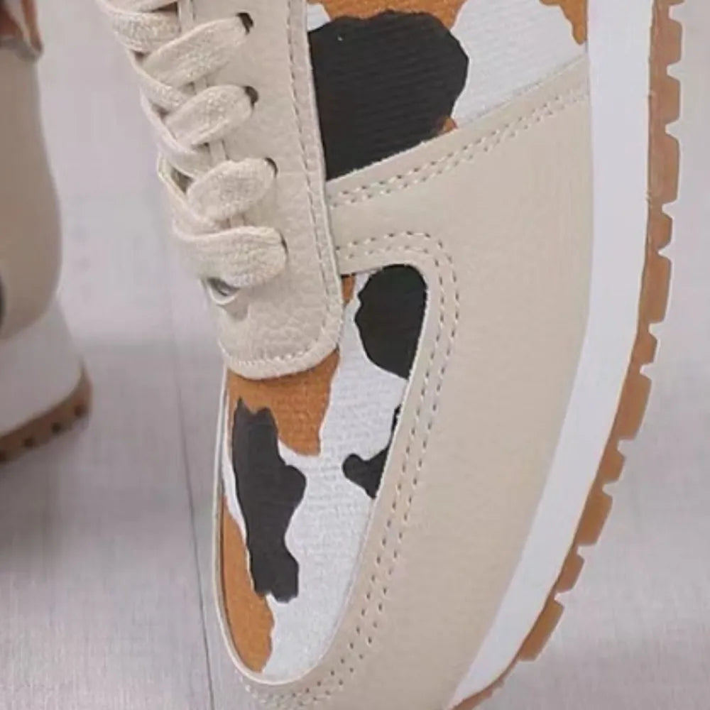 Aster sneakers i läderlook