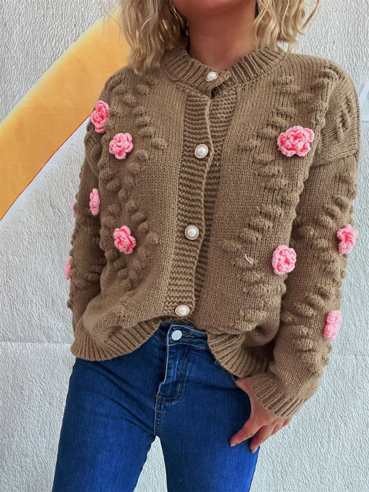 Ina cardigan med blomdetaljer
