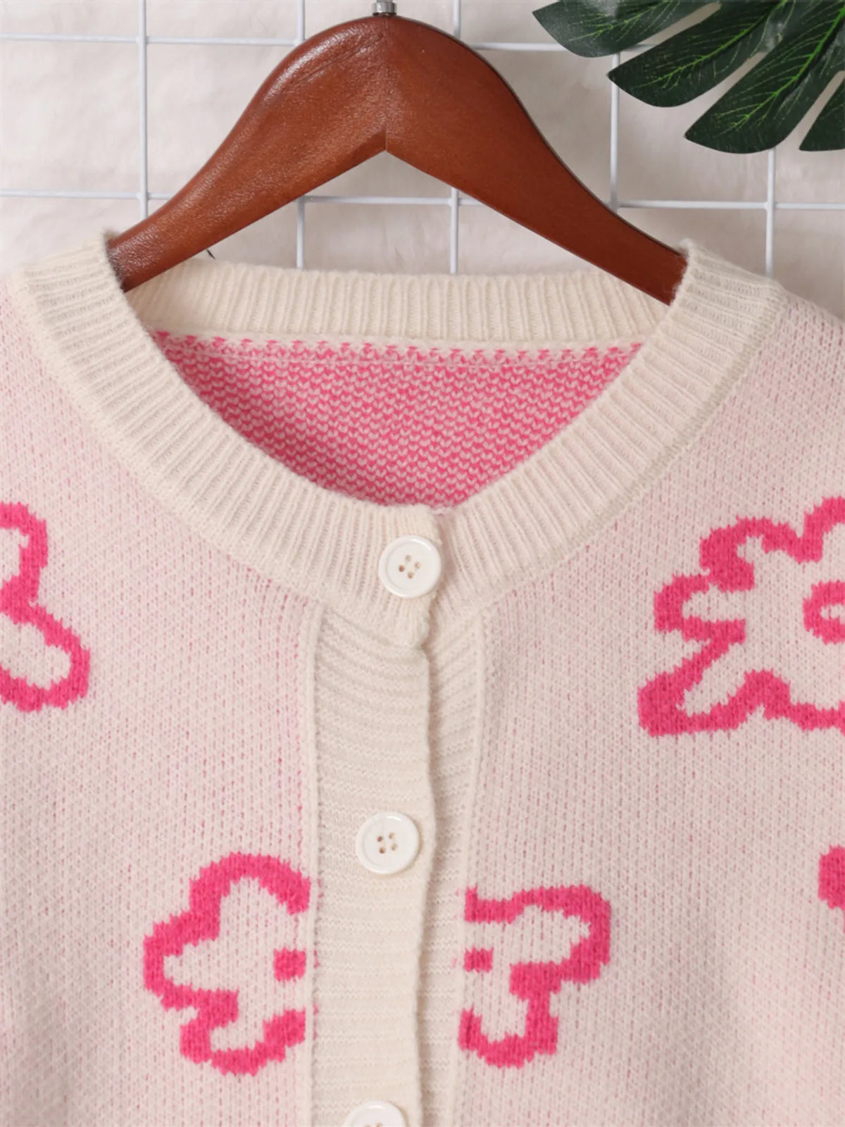 Megan blommig cardigan