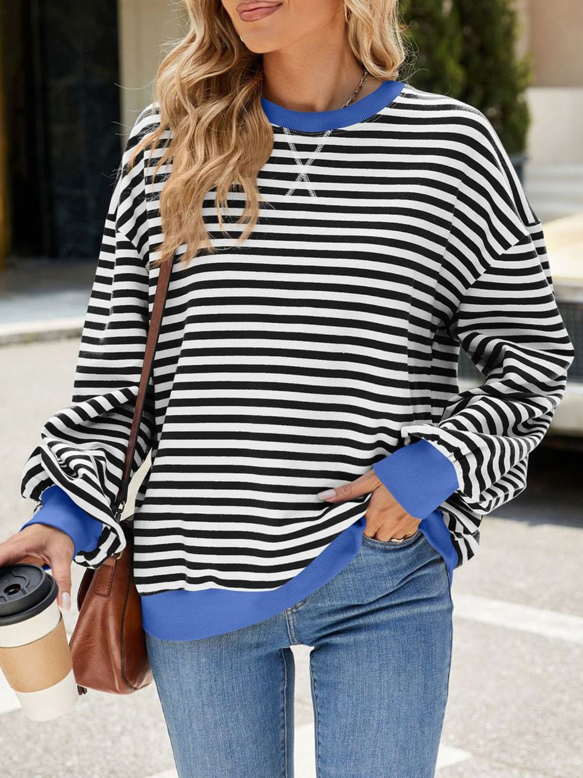 Alvhild randig sweatshirt, kungsblå