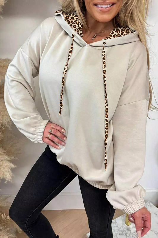Brynja leopardmönstrad hoodie, beige