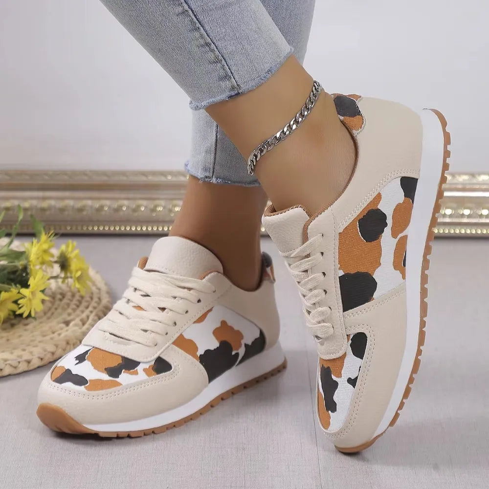 Aster sneakers i läderlook