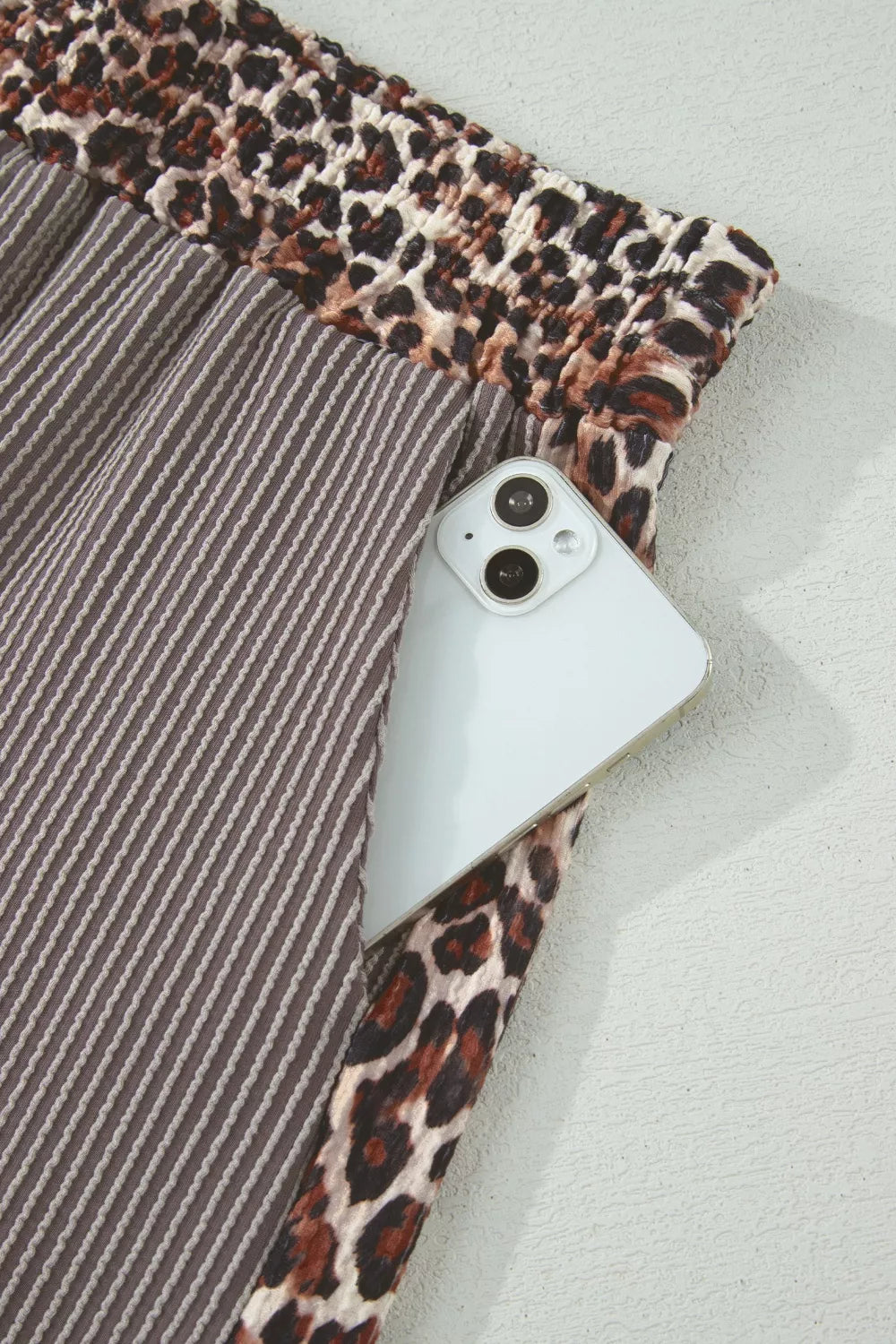 Nika set med leopardkanter