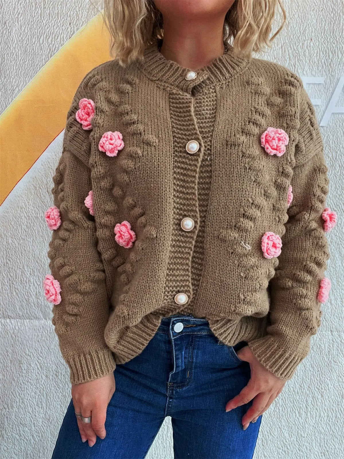 Ina cardigan med blomdetaljer