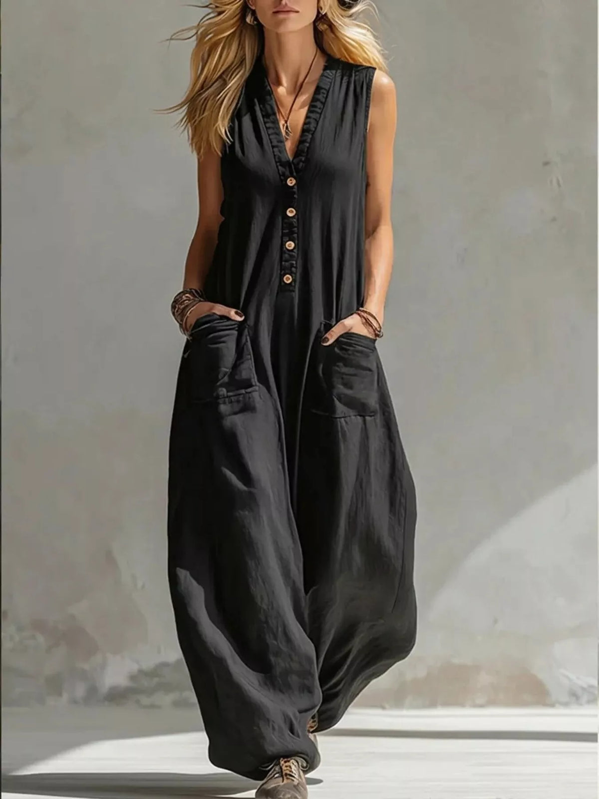 Tordis v-ringad jumpsuit, svart