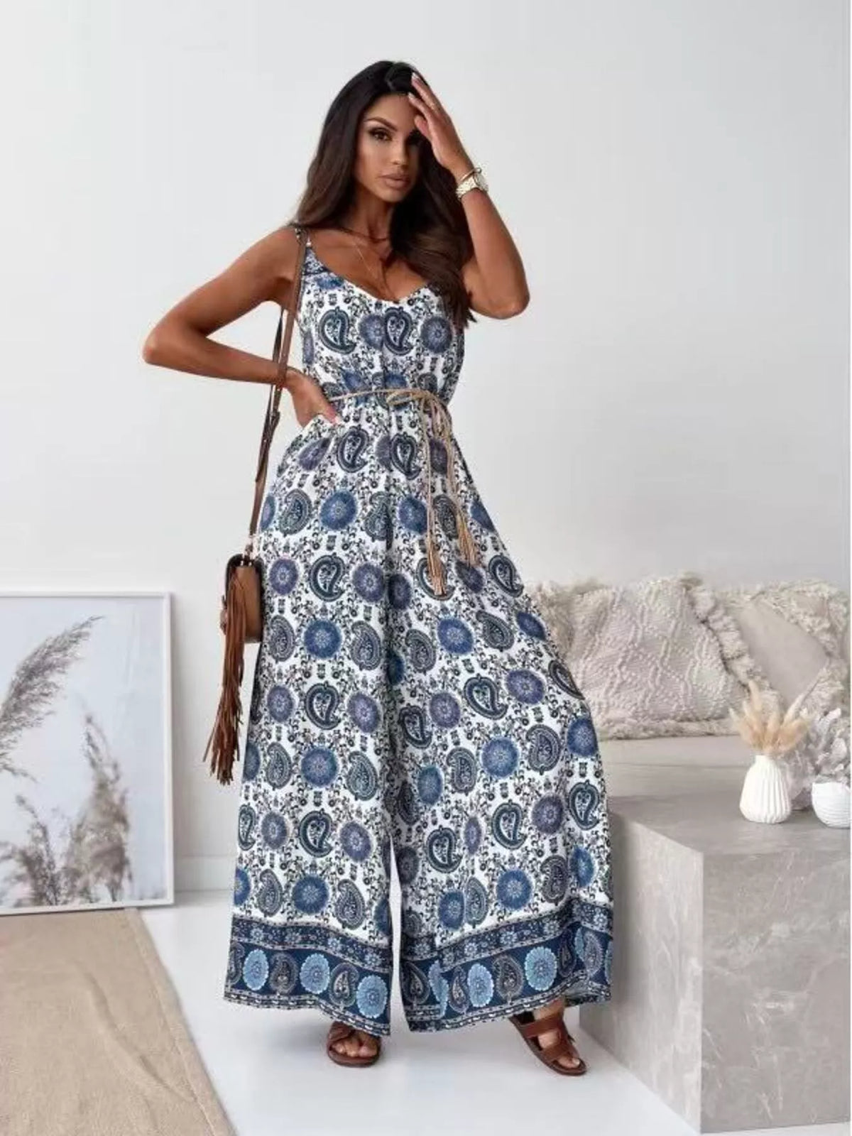 Azura jumpsuit med smala axelband, vit