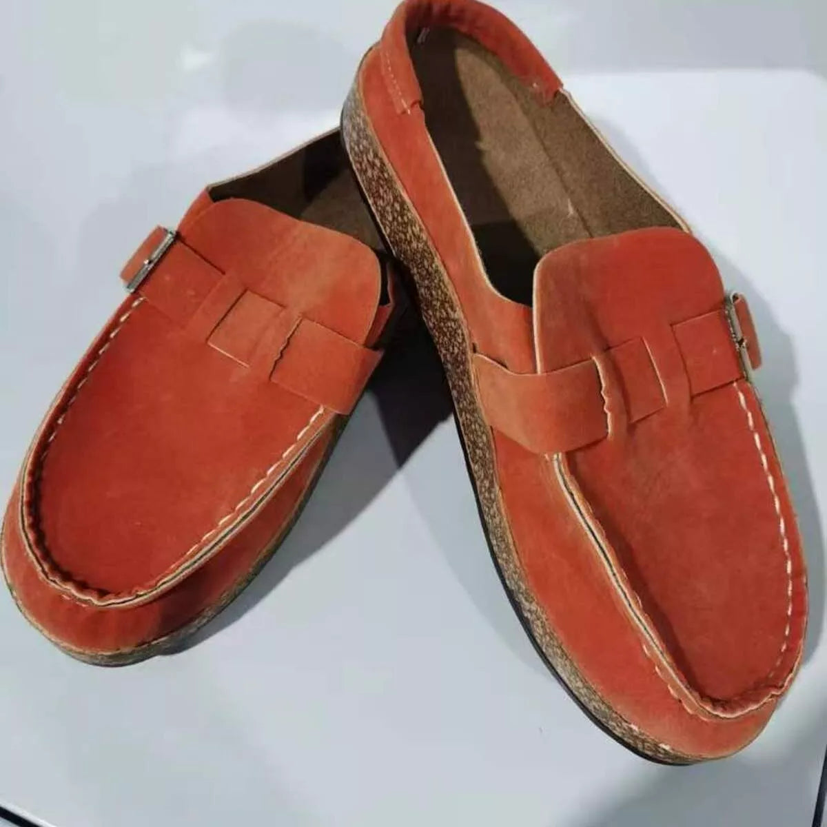 Henna platta slip-ons