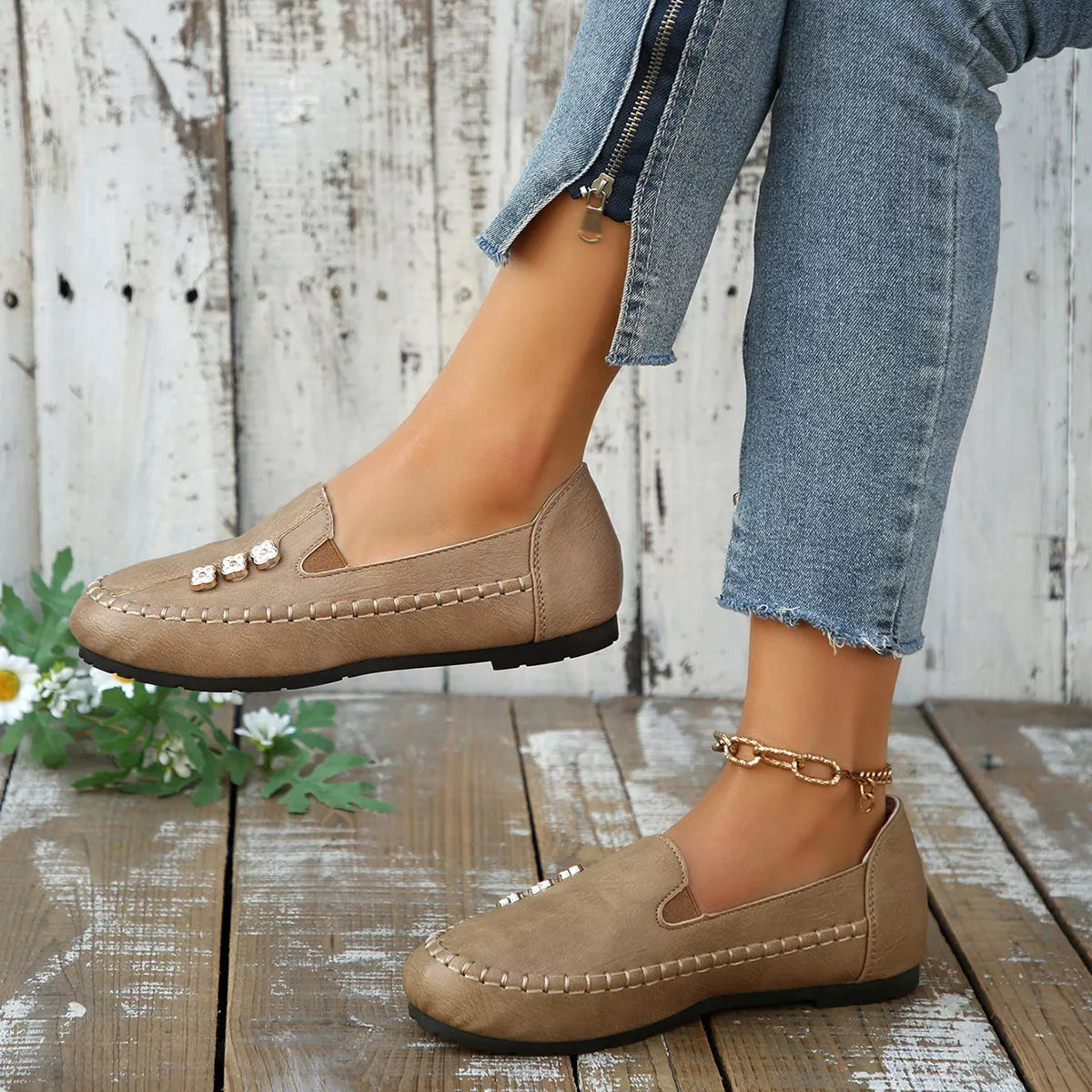 Gesa slip-ons i läderlook